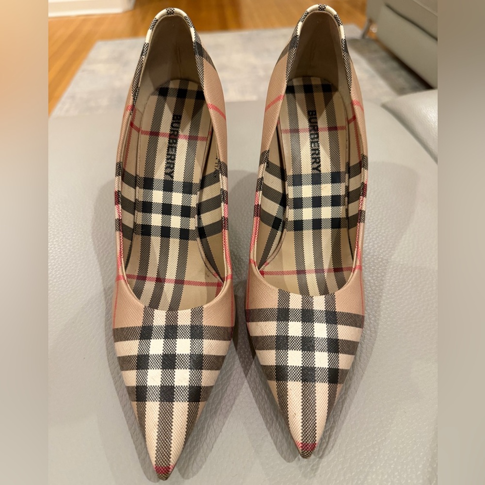 Burberry Beige & Black Check Pointed Toe Heels | EU 36.5 | Authentic - Picture 5 of 7